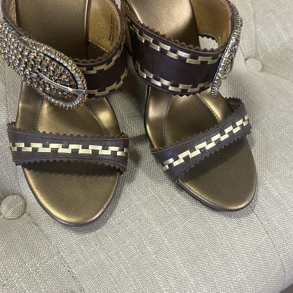 Yellow Box Gable Buckle Rhinestone Embellished Leather Cork Wedge size 9